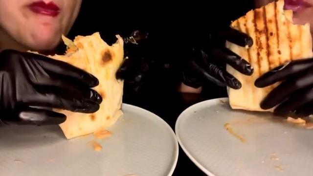 ASMR / MUKBANG / ШАУРМА смотреть онлайн
