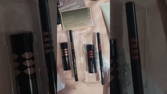 Распаковка заказа #2 Mary Kay от 31.07.2021г. Новые наборы для губ💄. г.Киев смотреть онлайн