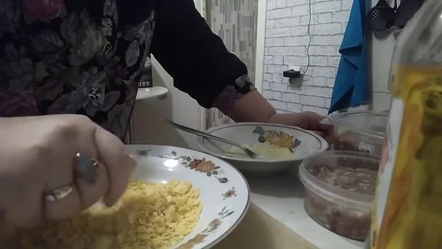 Готовлю отбивные, успеть бы. смотреть онлайн