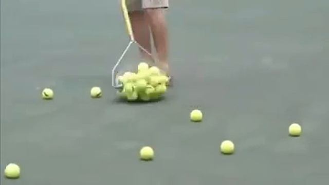 Классно собирают теннисные шарики смотреть онлайн
