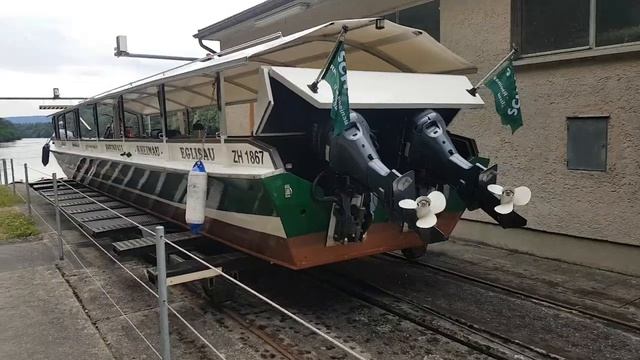 Необычный транспорт в Швейцарии #Швейцария #транспорт #Рейн# смотреть онлайн