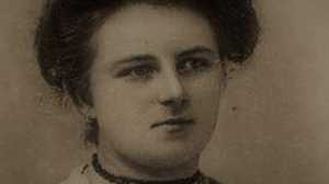 Любовник на чердаке/История невероятной женщины Долли  Остеррайх /Бетман  30х годов/История # 4