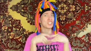 КИТАЙКА ИГРАЕТ В ЧИКЕН ГАН??? (Chicken gun) (реакция)