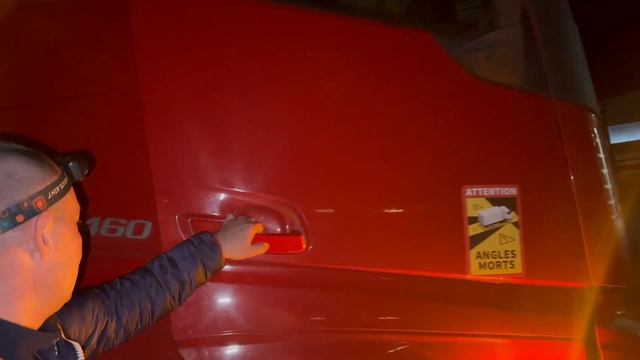 НОЧУЮ 2 ДНЯ В ГРУЗОВОЙ МАШИНЕ / ШВЕЙЦАРИЯ🇨🇭/ ВСТРЕЧА С ПАПОЙ смотреть онлайн