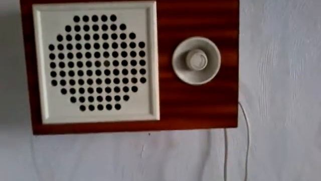 Радио красный разноцветный смотреть онлайн