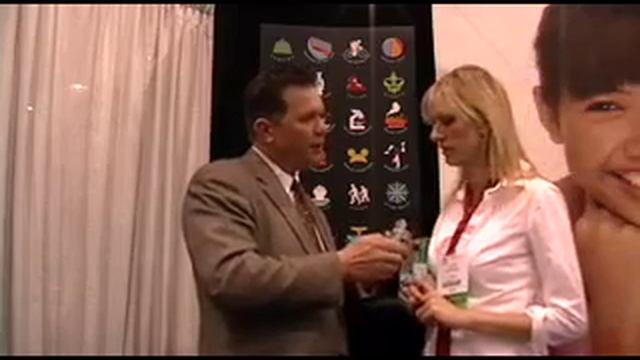 SUSAN MICHELLE'S COMPASS: OH2go All-in-One Travel Toothbrush смотреть онлайн