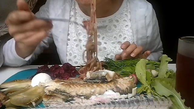 МУКБАНГ минтай жаренный, паста, смотреть онлайн