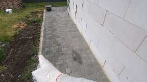 КРАСИВАЯ и ДОРОГАЯ УКЛАДКА ТРАТУАРНОЙ ПЛИТКИ не СВОИМИ РУКАМИ