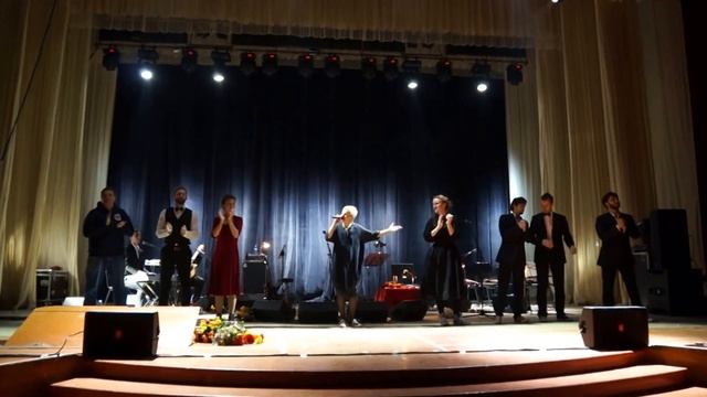 Светлана Сурганова и Оркестр. Воронеж, 8.12.2014 - Цветочная церемония смотреть онлайн