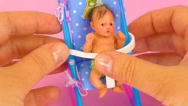 40 DIY Miniature Baby Hacks ~ Barbie Baby смотреть онлайн