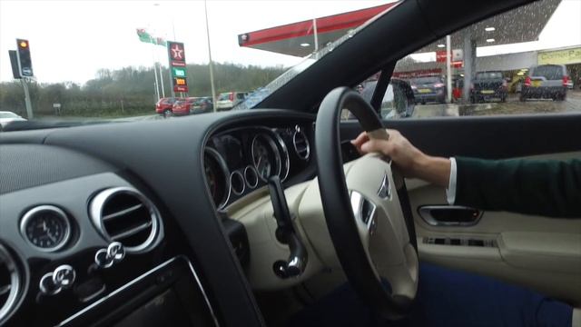 Osmo Stabilised Camera in a Bentley Continental 1 смотреть онлайн