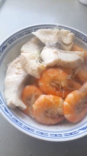 Vermicelli Soup with shrimp and Fish #fish #shrimp #soup #asmr #satisfying #short #follow #yummy смотреть онлайн