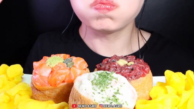 ASMR BIG FRIED TOFU RICE BALLS 대왕 유부초밥 🍣 먹방 EATING SOUNDS MUKBANG смотреть онлайн