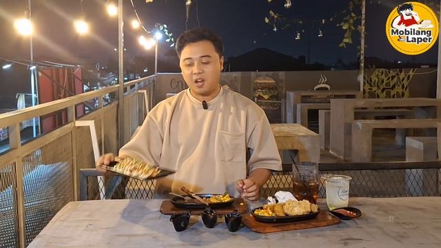 STEAK MURAH DI BEKASI !! ES TEH SEGEDE KEPALA CUMA 12RB !! смотреть онлайн