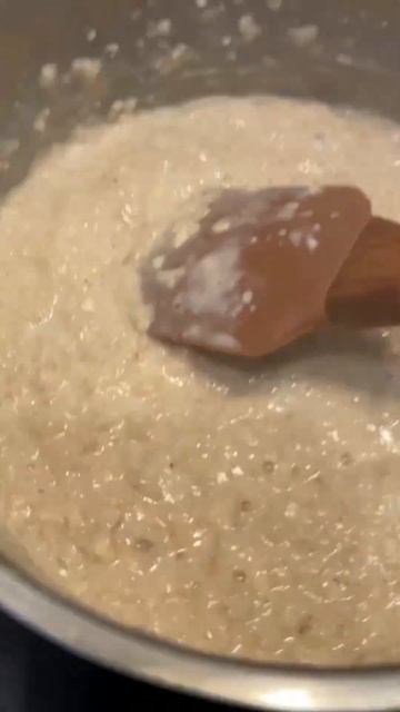 APPLE CINNAMON PORRIDGE 🍎🍂 terci de ovăz cu măr și scorțisoară ✅ #larisachereches #shorts #food смотреть онлайн