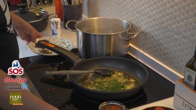 Cómo hacer pasta a la puttanesca смотреть онлайн