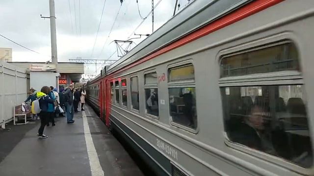 ЭД4М-0241 На станции Серп и Молот смотреть онлайн