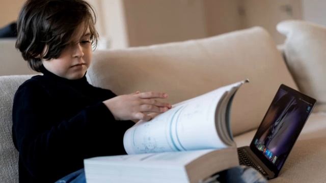 11-летний вундеркинд получил степень бакалавра по физике смотреть онлайн