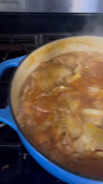 Cabbage Bacon Soup w/ bread and coffee #food #foodie #foodlover #soup #souprecipe #cabbage #dinner смотреть онлайн