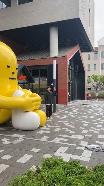 Embarrassing Things to do in Korea 🇰🇷 смотреть онлайн
