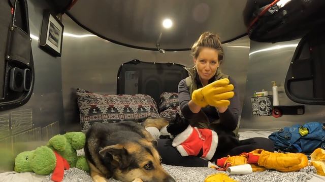 Top 5 Gift Ideas for Outdoor Enthusiasts | Outdoor Gifts for Hikers, Campers, RVers & more! смотреть онлайн