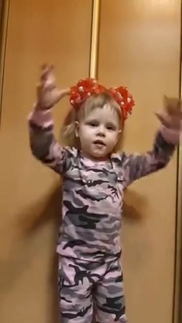 Акция-2020 «Стихи,рожденные войной». Шегурова Катя читает «Что такое День Победы» Усачёва Андрея.