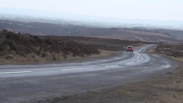 Range Rover Sport SVR vs Toyota 4Runner смотреть онлайн