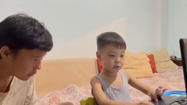 Ребёнок владеет английским свободно в 6 лет!!! смотреть онлайн