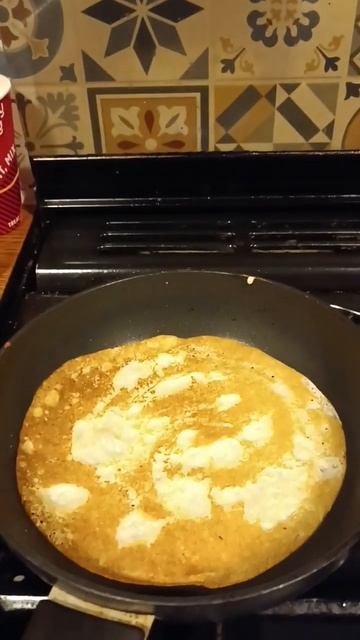 Вкусные блины 🥞#shorts From UA to UK 🌍 смотреть онлайн