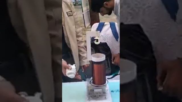Faraday's law of Electromagnetic Induction? Practical Example смотреть онлайн