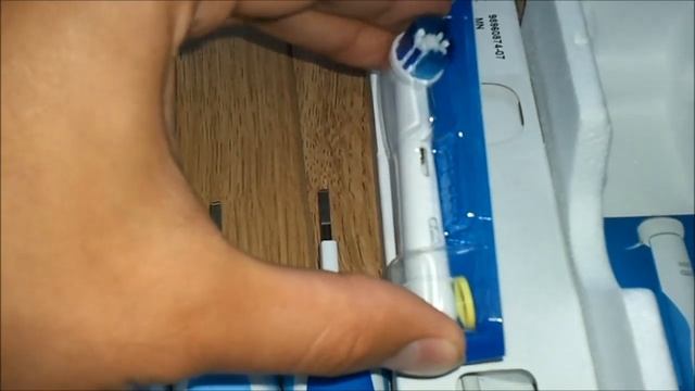Oral-B Vitality Unboxing Compare (3D White vs. Precision Clean) смотреть онлайн