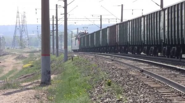 Электровоз ВЛ85 223 С грузовым поездом  Вос Сиб жд