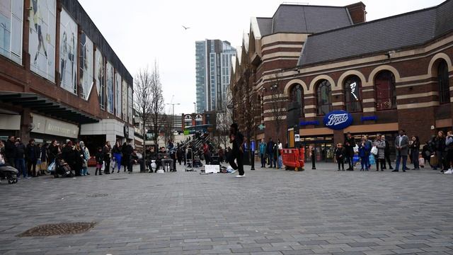 Liverpool. Ливерпуль - город-сказка, город-мечта, город легендарной ливерпульский четвёрки «Битлз» смотреть онлайн