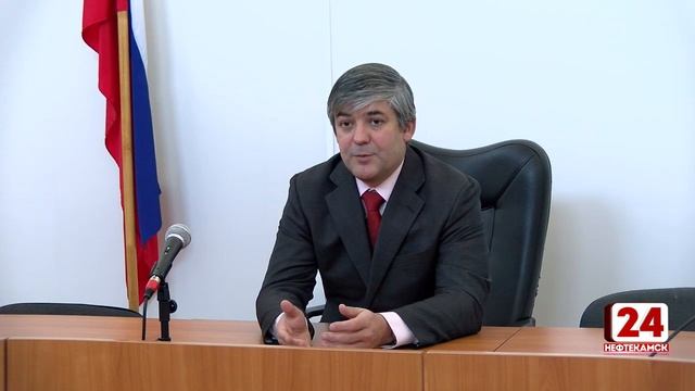 В зале судебных заседаний школьники смотреть онлайн