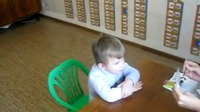 Фрагмент занятия в детской школе "Капельки" смотреть онлайн