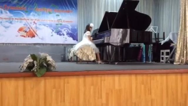 Концерт в музыкальной школе в Душанбе смотреть онлайн