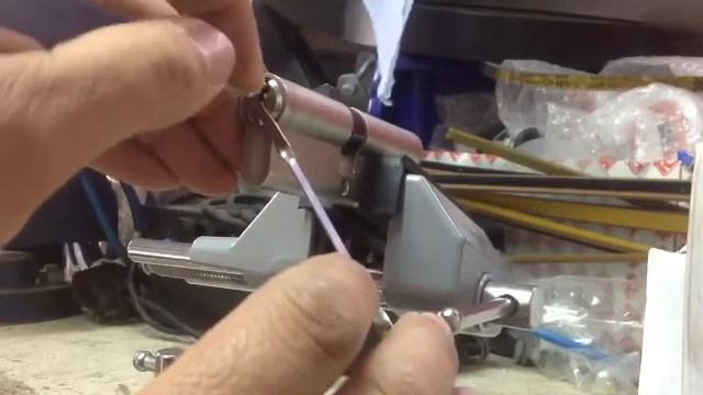 WinkHaus sppd.Come and visit Uklocksport for more of the same lock funThanks for watching смотреть онлайн