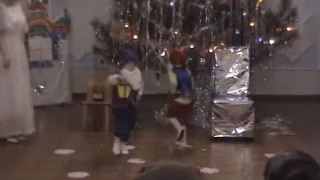 Леша новогодний утренник 2005 смотреть онлайн