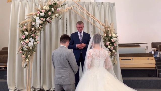 Служение Бракосочетание Алоис & Моника, (в сокращении с переводом на русский язык для родных смотреть онлайн