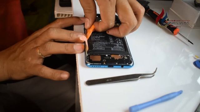 HOW TO REPLACE HUAWEI P30 LITE BATTERY / BUHAY DRAFTSMAN смотреть онлайн