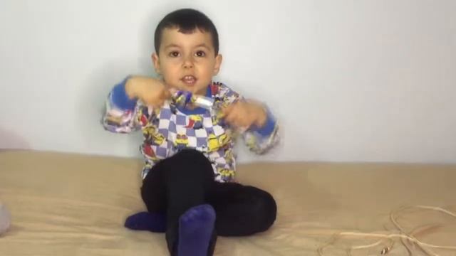 Minik YouTuber Yusuf Eymen Aycıl Teyzesinin Aldığı Saati Tanıtıyor смотреть онлайн