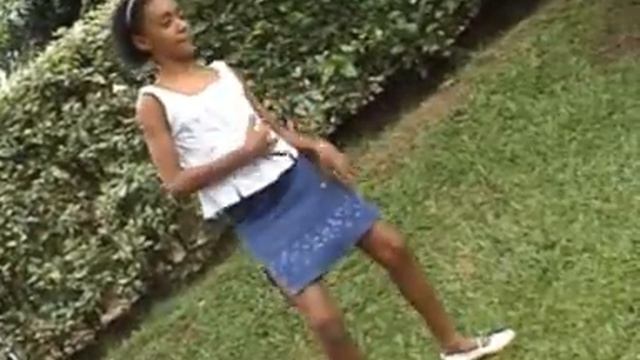 SEGUYA GODFRY - MARIA ROSA ''KAYIBANDA'' смотреть онлайн