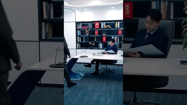 渣男把她當商品送給老男人陪睡，她直接撲進渣男手眼通天小叔叔的懷裡，本想撩上這棵大樹好乘涼，沒想到被他壓在身下夜夜嬌寵！ смотреть онлайн