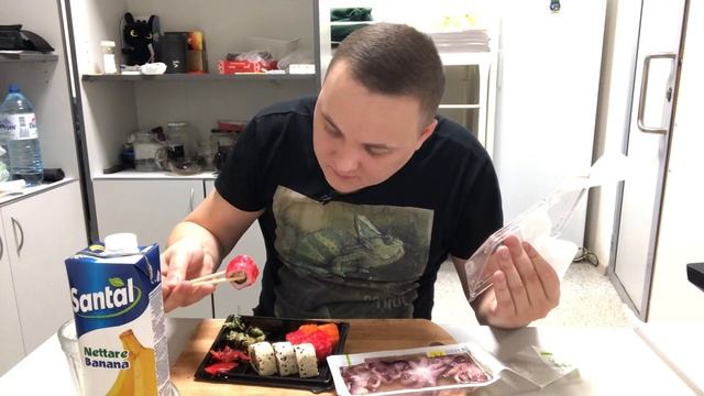 Суши из Ашана осьминоги итинг мукбанг eating mukbang смотреть онлайн