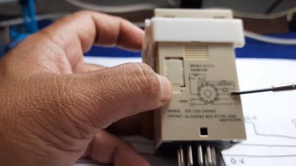 Sensor Kapasitif, Sensor CR18 - 8DN CR 18 Counter, Buzzer