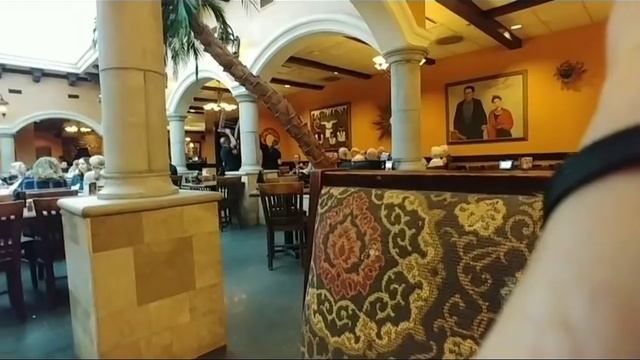 США. Мексиканский ресторан - лицо в сметане. смотреть онлайн