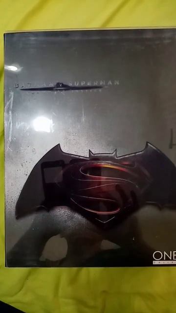 Batman Vs Superman El amanecer de la Justicia caja #HenryCavill #AmyAdams #figura #comics dc смотреть онлайн