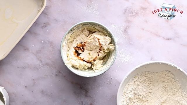 Cinnamon Roll Cake Recipe