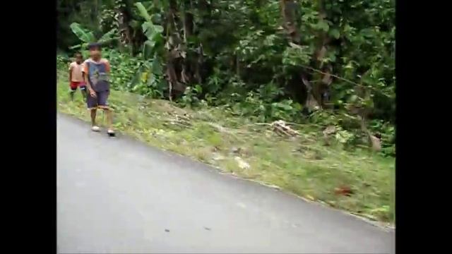 iRide Indonesia - Borneo - The wrong way down, a ride through.... смотреть онлайн