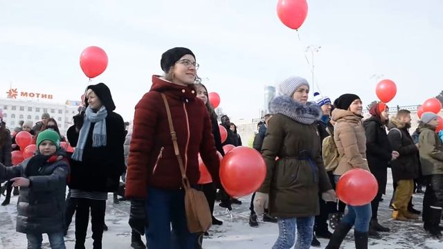 Школьники и студенты приседают в честь ЧМ смотреть онлайн